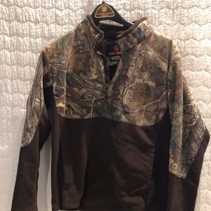 Camouflage fleece pullover